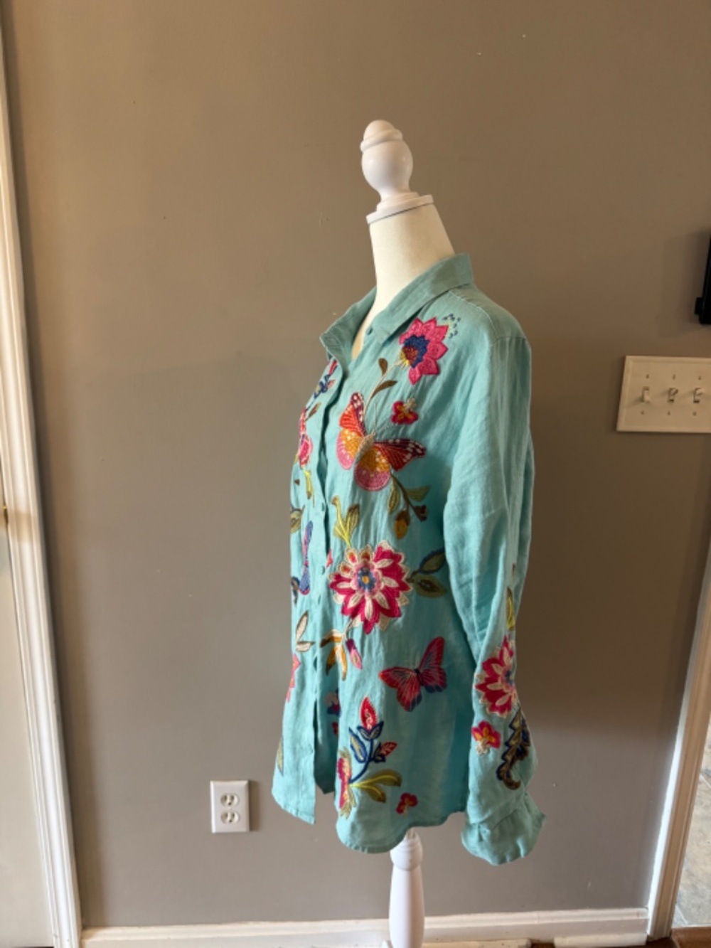 JOHNNY WAS GRACEY LINEN EMBROIRDERED OVERSIZED SHIRT LARGE - Picture 9 of 10